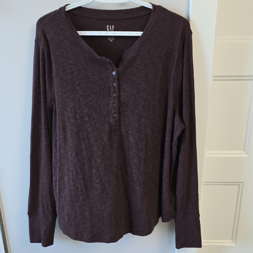 GAP Women's Long Sleeve Henley Top
